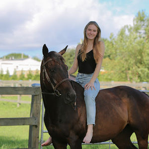 Meet your Posher, Quinn